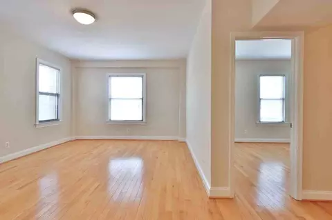 1825 New Hampshire Ave NW, Washington, DC 20009 photo 18