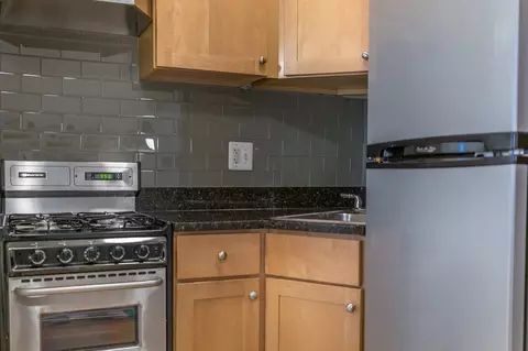 1825 New Hampshire Ave NW, Washington, DC 20009 photo 6