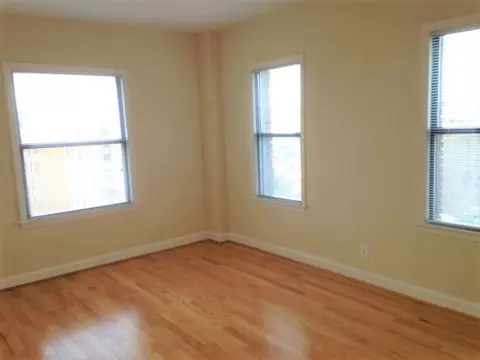 1825 New Hampshire Ave NW, Washington, DC 20009 photo 18