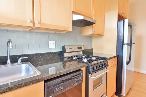 1825 New Hampshire Ave NW, Washington, DC 20009 photo 15