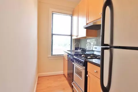 1825 New Hampshire Ave NW, Washington, DC 20009 photo 16