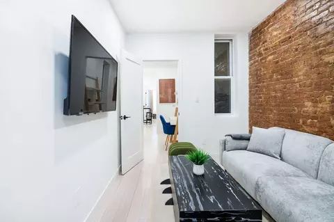 501 12 E 83rd St, New York, NY 10028
