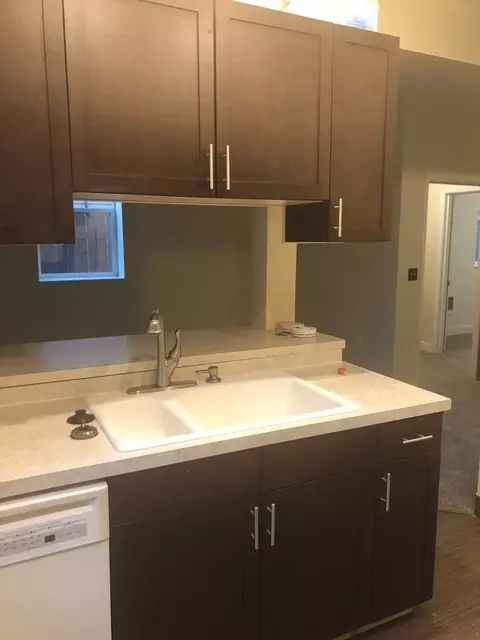 5233 SE Cesar E Chavez Blvd, Portland, OR 97202