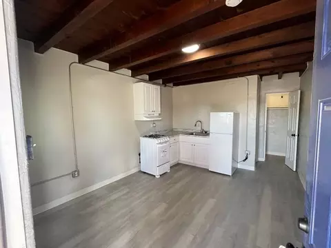 9317 Central Ave NW, Albuquerque, NM 87121