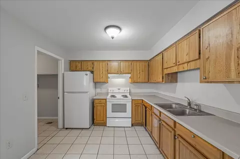 1025 SW 60th Ter, Gainesville, FL 32607
