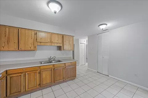 1025 SW 60th Ter, Gainesville, FL 32607 photo 8