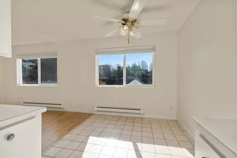 5804 Highway Pl, Everett, WA 98203