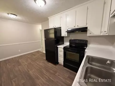 360 Lexington Hts, Athens, GA 30605