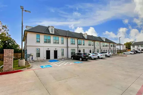 2215 S 2nd St, Waco, TX 76706 photo 2