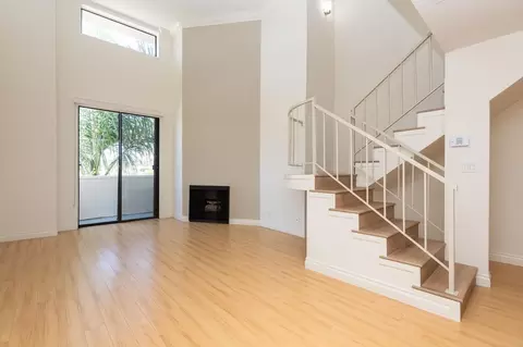 3650 Midvale Ave, Los Angeles, CA 90034