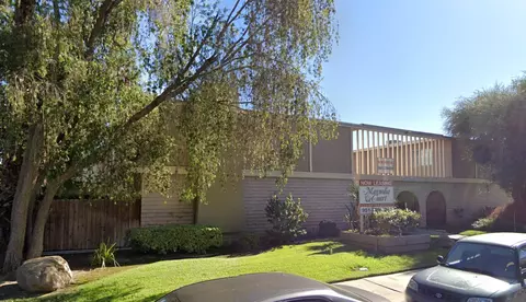 8208 Magnolia Ave, Riverside, CA 92504