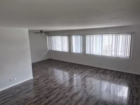 12311 Chandler Blvd, Los Angeles, CA 91607