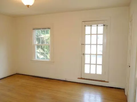 10 University Cir, Charlottesville, VA 22903