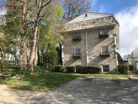 3116 Chicago St, Omaha, NE 68131