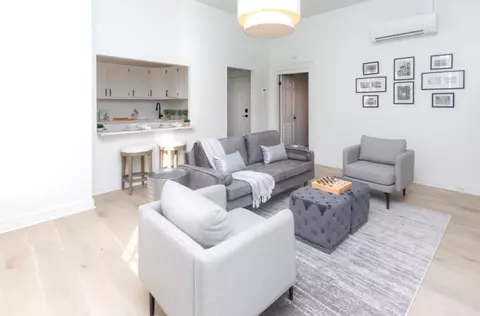 840 Park Ave, Baltimore, MD 21201 photo 3