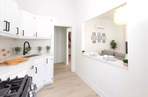 840 Park Ave, Baltimore, MD 21201 photo 4