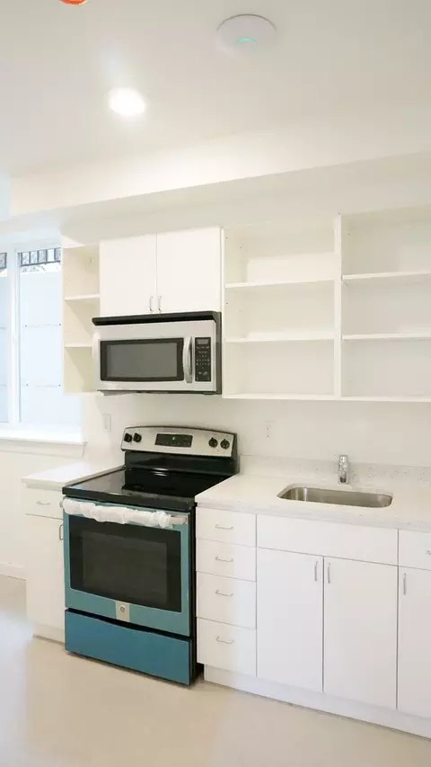 200 10th Ave E, Seattle, WA 98102 photo 11