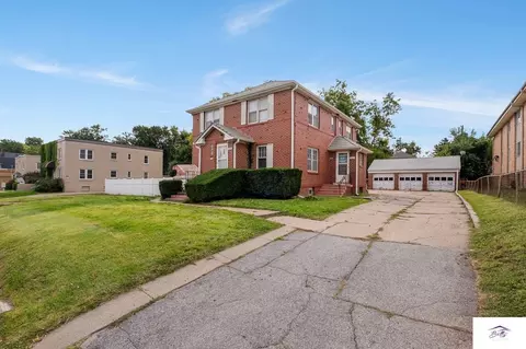 3825 Cuming St, Omaha, NE 68131