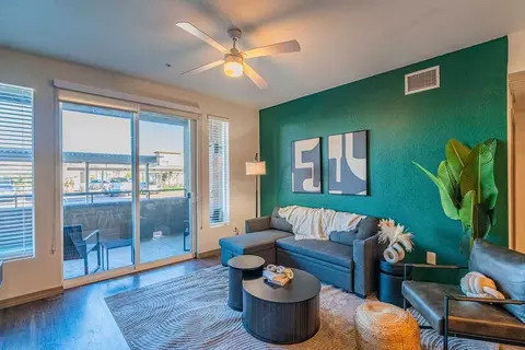 9456 W Georgia Ave, Glendale, AZ 85305