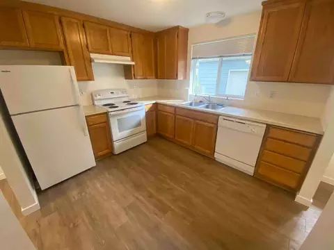 3050 W 17th Ave, Eugene, OR 97402