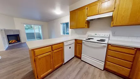 3050 W 17th Ave, Eugene, OR 97402 photo 5