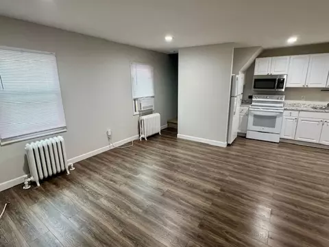 44 College Pl, Rockville Centre, NY 11570