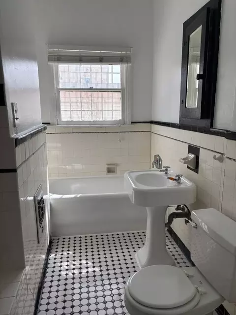 350 N Spaulding Ave, Los Angeles, CA 90036