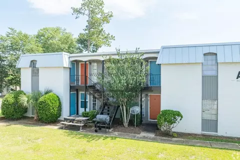 2415 Dawson Rd, Albany, GA 31707