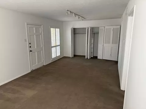 4320 Travis St, Dallas, TX 75205