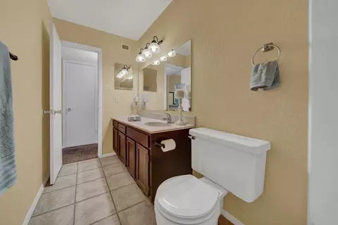 5500 Confetti Dr, El Paso, TX 79912