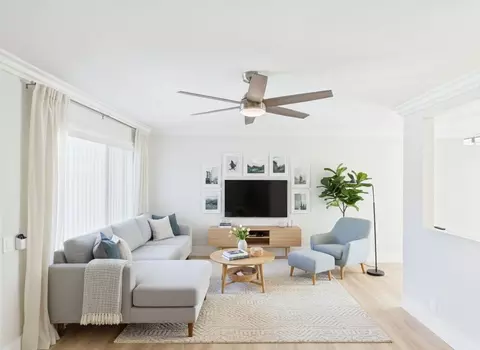 3334 Eureka Pl, Carlsbad, CA 92008