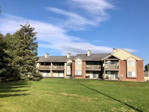 1117 Plymouth Dr, Champaign, IL 61821