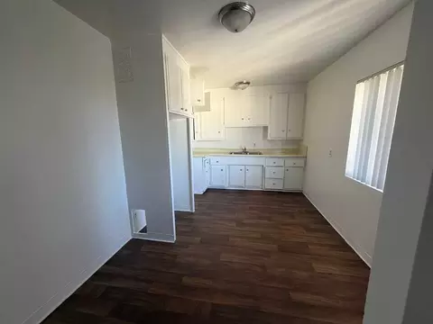3130 Euclid Ave, Lynwood, CA 90262