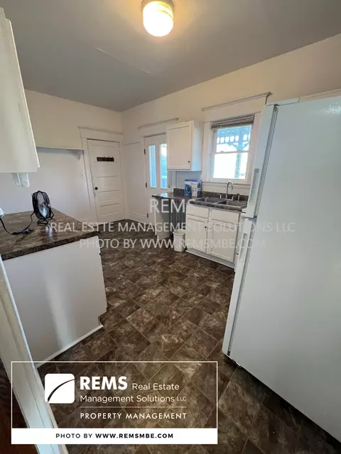 420 N Pine St, Reedsburg, WI 53959