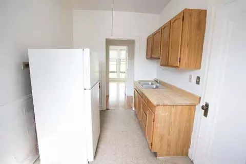 5034 S Woodlawn Ave, Chicago, IL 60615