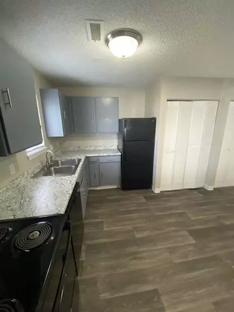 2701 S Emporia St, Wichita, KS 67216