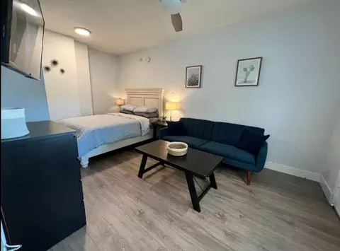 464 N Ogden Dr, Los Angeles, CA 90036