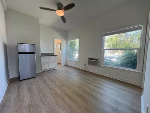 464 N Ogden Dr, Los Angeles, CA 90036