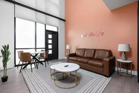 421 N Pennsylvania St, Indianapolis, IN 46204