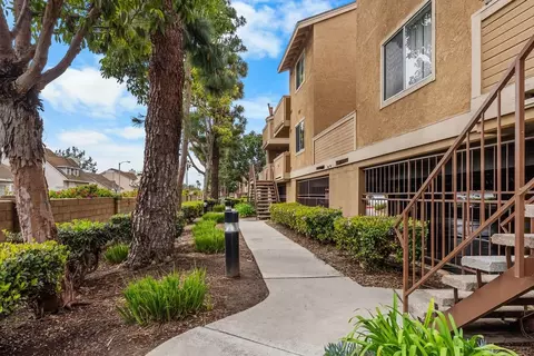 315 S Newhope St, Santa Ana, CA 92704