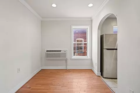 1110 Columbia Rd NW, Washington, DC 20009 photo 14