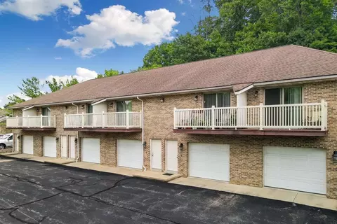3839 Long Dr, Norton, OH 44203