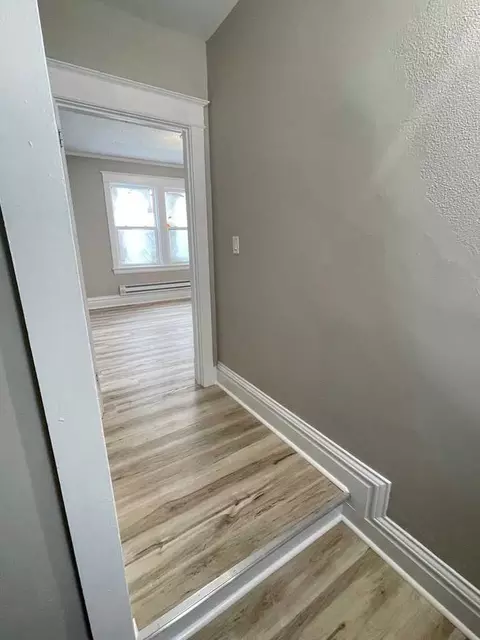 611 E 6th St, Duluth, MN 55805