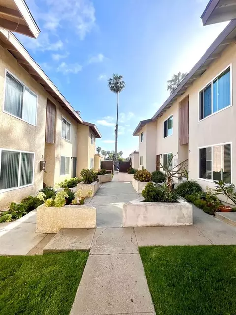 1219 Mitchell St, Oceanside, CA 92054