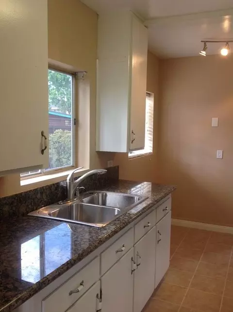 4582 50th St, San Diego, CA 92115
