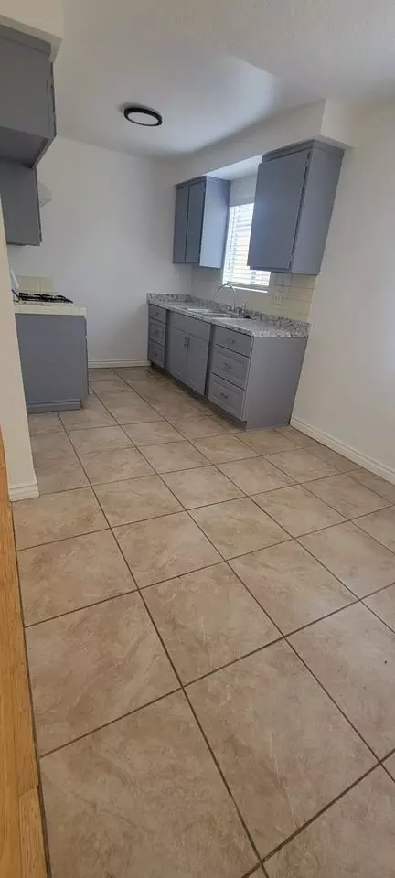 4370 W 141st St, Hawthorne, CA 90250 photo 5