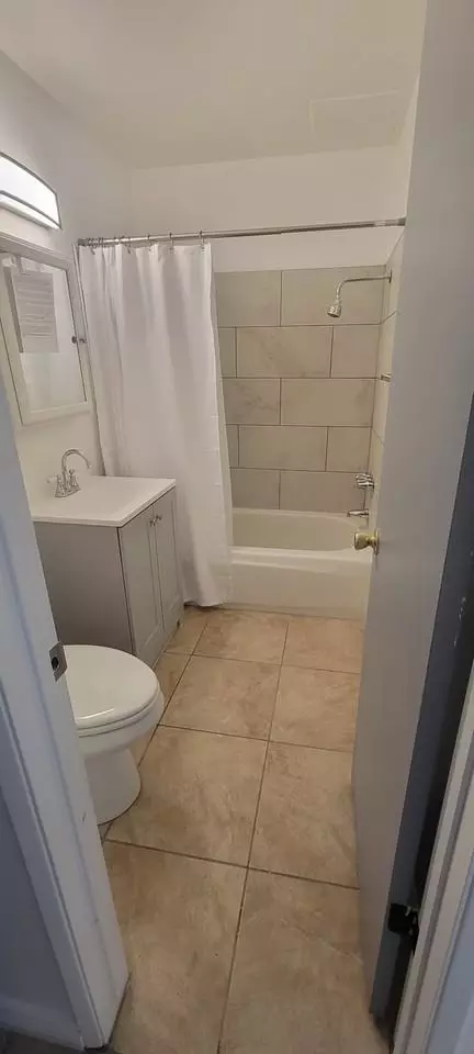4370 W 141st St, Hawthorne, CA 90250 photo 4