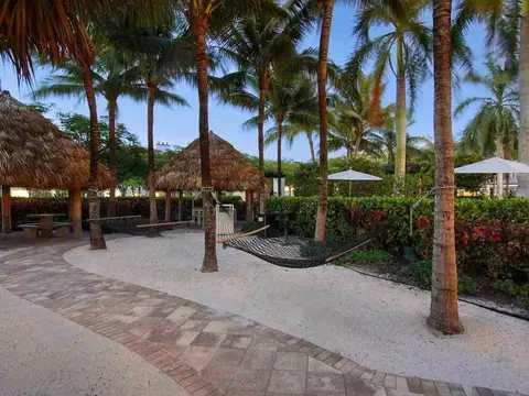 3545 W 98th St, Hialeah, FL 33018 photo 14
