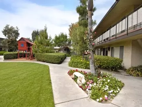 13212 Magnolia St, Garden Grove, CA 92844