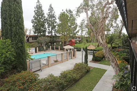 13212 Magnolia St, Garden Grove, CA 92844